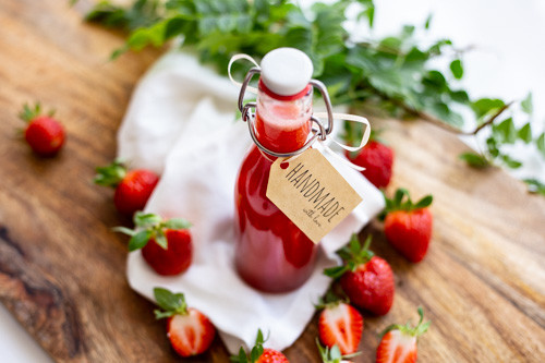 Erdbeer-Sirup-2 - Gesund ernähren und Zeit sparen mit dem Thermomix und ...
