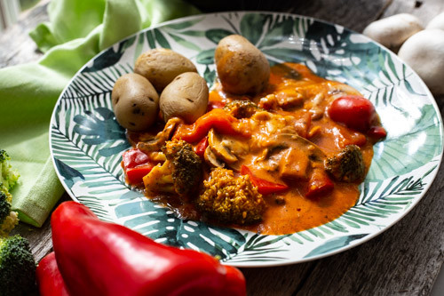 Leckeres, vegetarisches Gemüsetöpfchen aus dem runden Zaubermeister