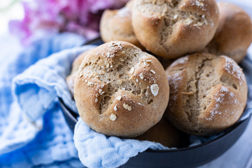 Pampered Chef Vollwert-Mischbrötchen fertig