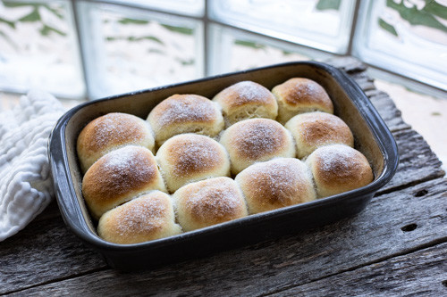 Pampered Chef Ofenhexe Buchteln nach dem Backen
