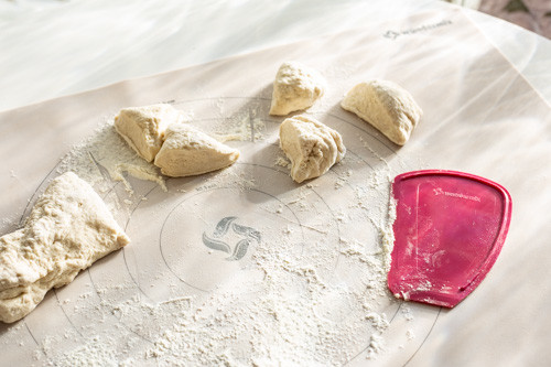 Thermomix Pizzabrötchen abgestochene Teiglinge