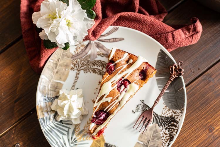 Pampered Chef Schoko-Kirsch-Kuchen einzelnes Stück von oben