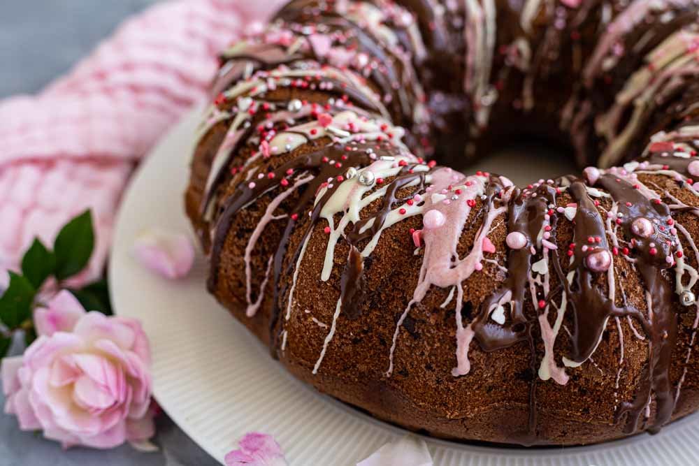 Pampered Chef Kranzform Rotweinkuchen fertig nah