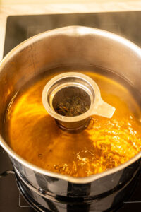 Kombuchatee köchelt